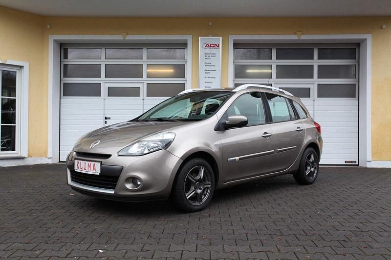 Gebraucht Renault Clio GrandTour Dynamique 101 PS (74 kW) 2011 Grau Kombi
