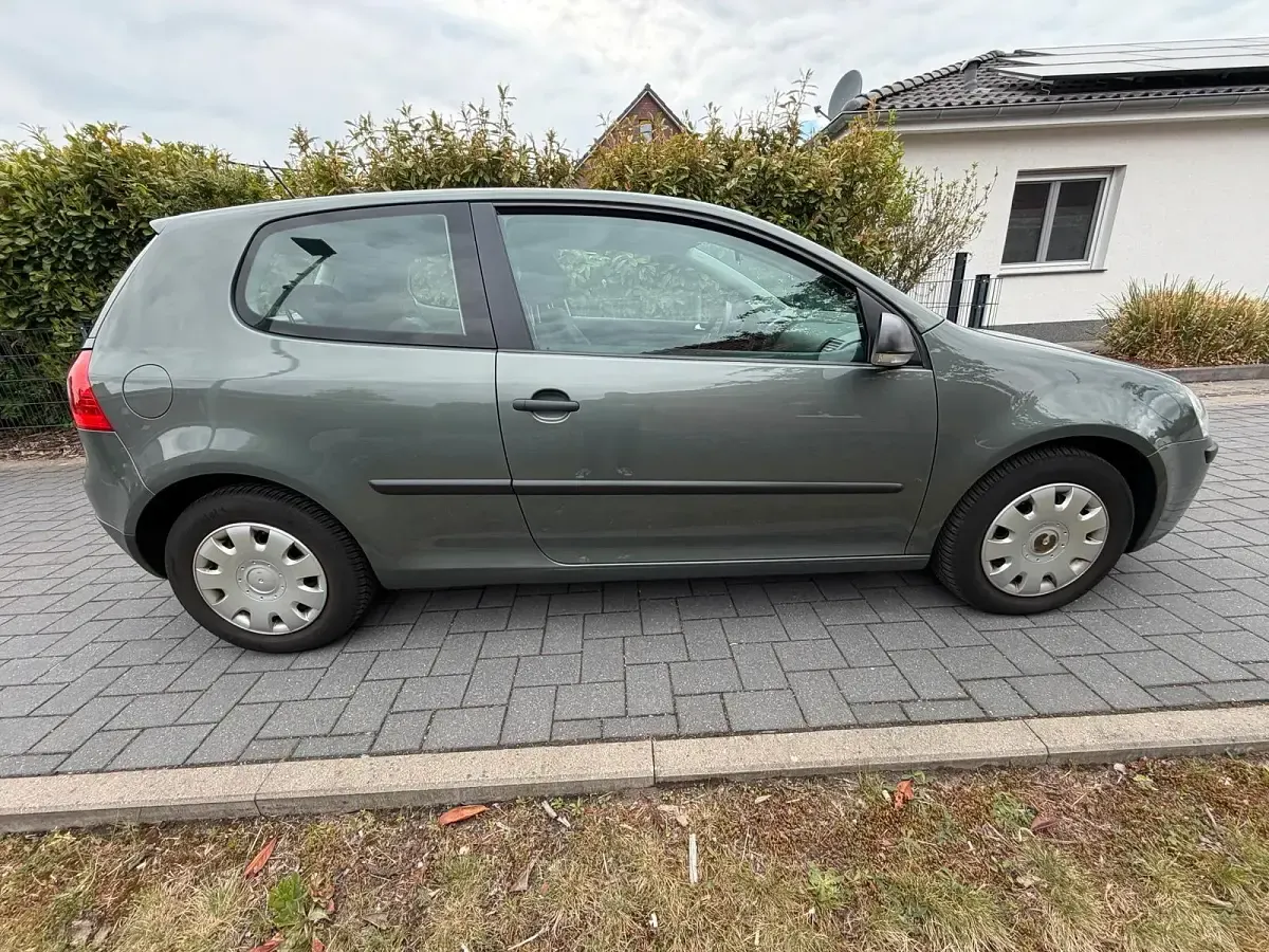 Gebraucht VW Golf V 80 PS (58 kW) 2007 Grau Limousine