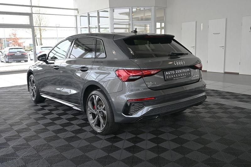 Gebraucht Audi A3 S-Line 245 PS (180 kW) 2022 Grau Limousine