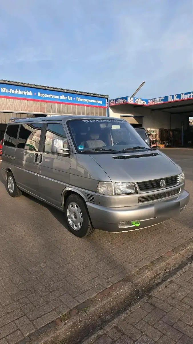 Gebraucht VW Multivan 102 PS (75 kW) 1998 Silber Van / Kleinbus