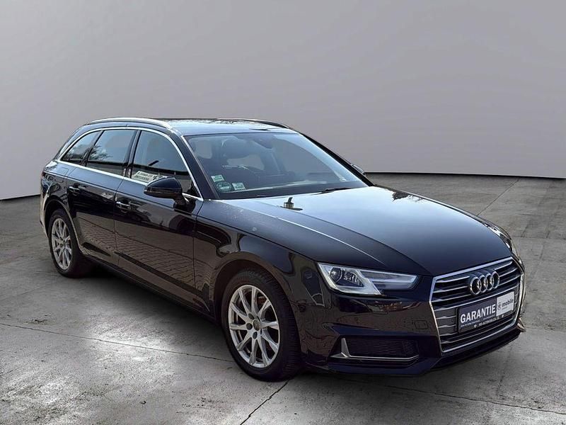 Gebraucht Audi A4 Sport 150 PS (110 kW) 2018 Schwarz Kombi