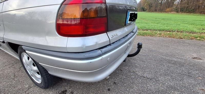 Gebraucht Opel Astra 100 PS (73 kW) 1997 Limousine