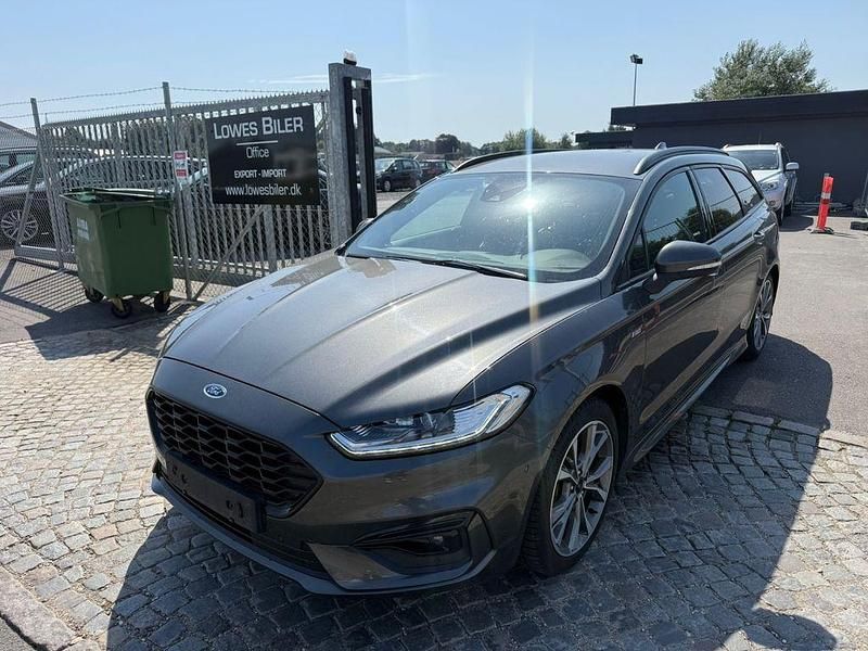 Grau Gebraucht 2020 Ford Mondeo ST-Line Limousine | 13.750 € (Fairer Preis) - Bild 1/4
