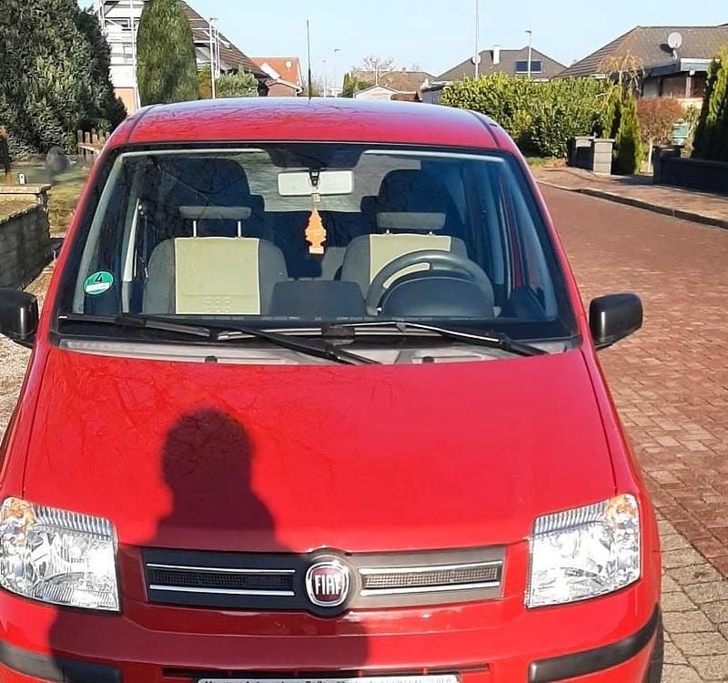 Rot Gebraucht 2009 Fiat Panda Kleinwagen | 2.200 € (Fairer Preis) - Bild 1/4