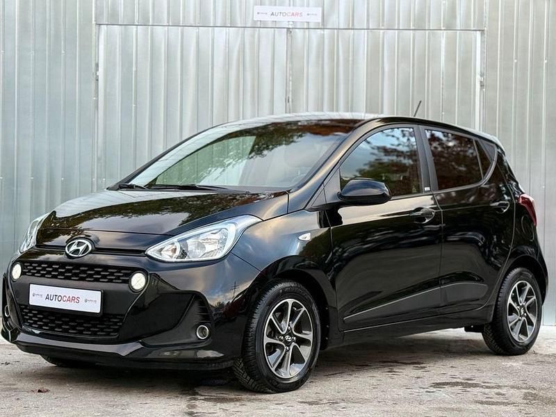 Schwarz Gebraucht 2018 Hyundai i10 Passion Kleinwagen | 11.790 € (Fairer Preis) - Bild 1/4