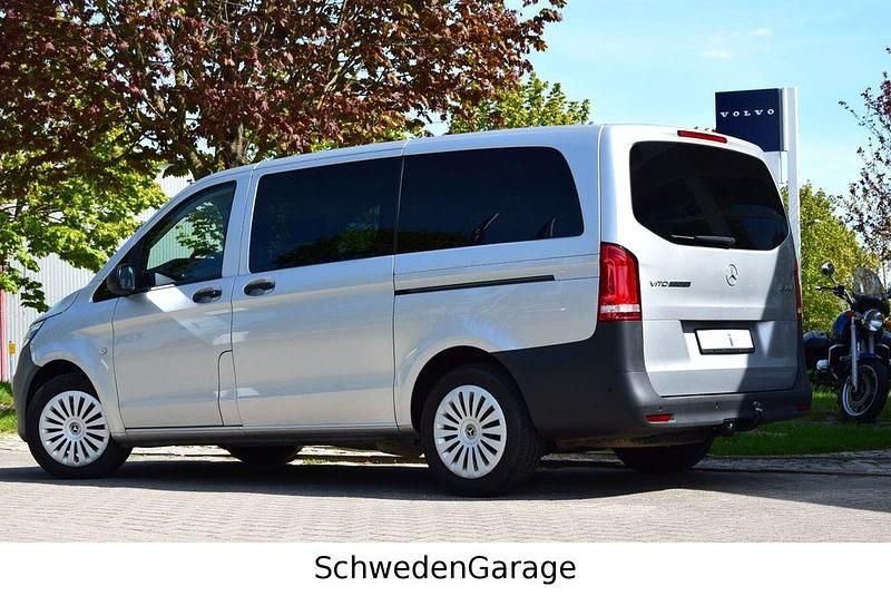Gebraucht Mercedes Vito 163 PS (119 kW) 2021 Silber Van
