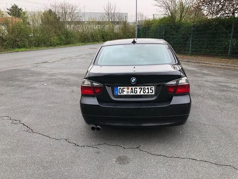 Gebraucht BMW 325 Performance 218 PS (160 kW) 2007 Schwarz Limousine