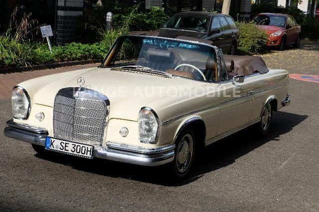 Gebraucht Mercedes W112 SE 170 PS (125 kW) 1966 Andere farbe Cabrio