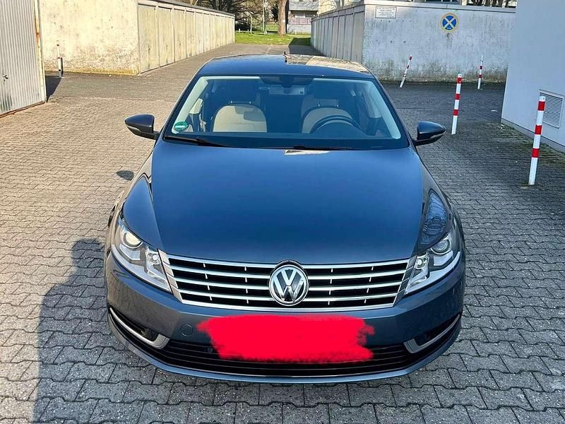 Gebraucht VW Passat 140 PS (102 kW) 2014 Grau Coupé