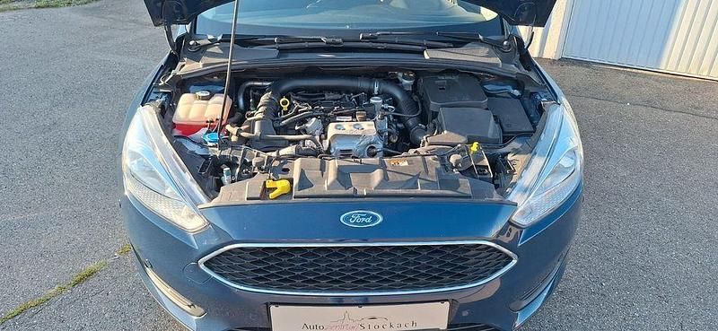 Usata Ford Focus 125 CV (91 kW) 2017 Blu Berlina