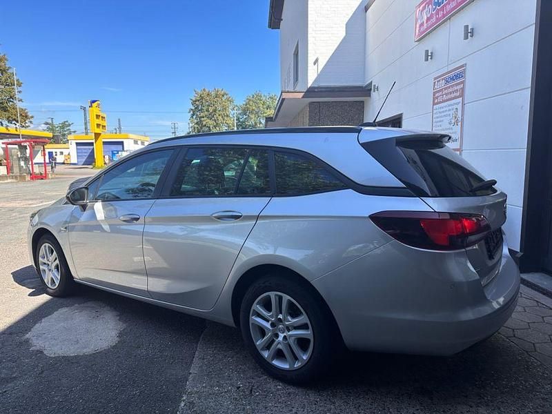 Silber Gebraucht 2020 Opel Astra Business Kombi | 10.897 € (Fairer Preis) - Bild 1/4