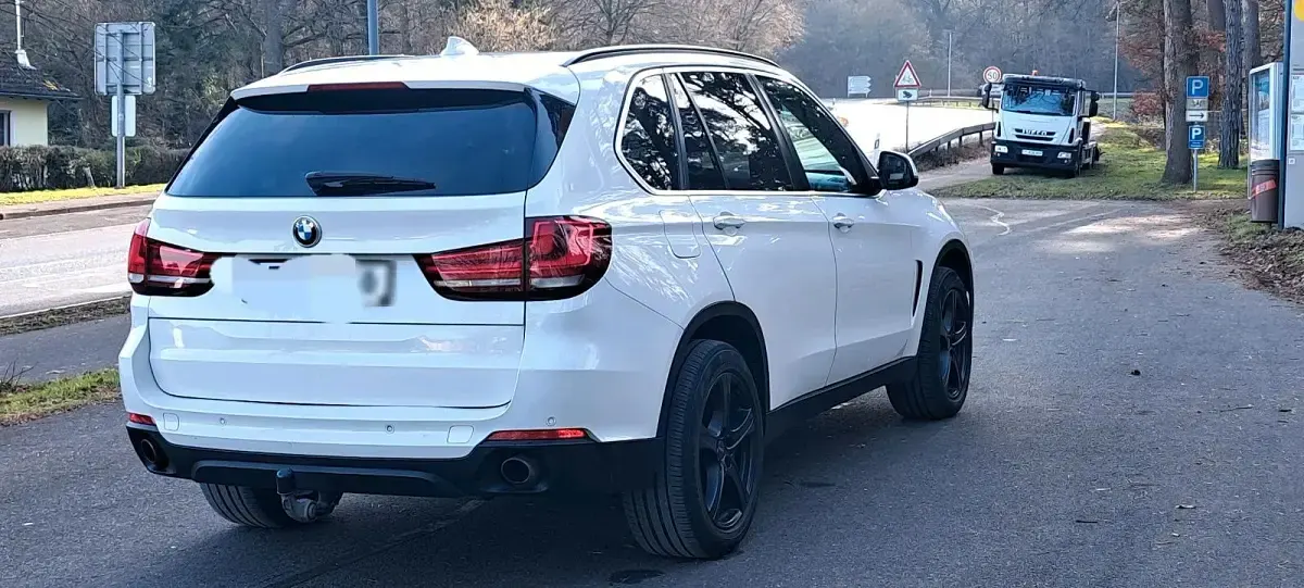 Gebraucht BMW X5 258 PS (189 kW) 2015 Weiß SUV