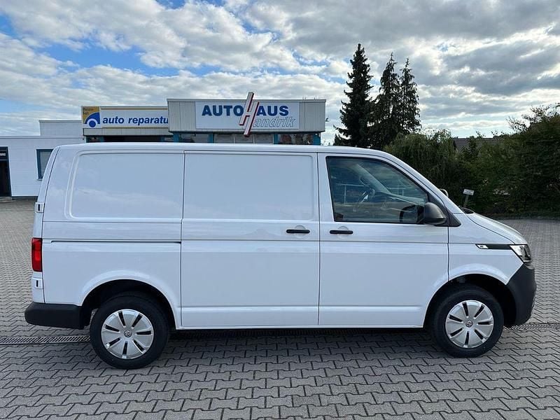 Gebraucht VW T6.1 110 PS (80 kW) 2023 Weiß Van