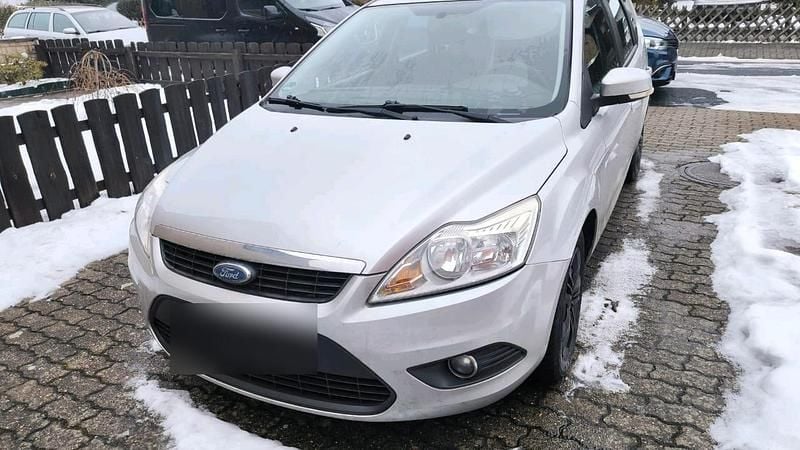 Gebraucht Ford Focus Style 110 PS (80 kW) 2009 Silber Kombi