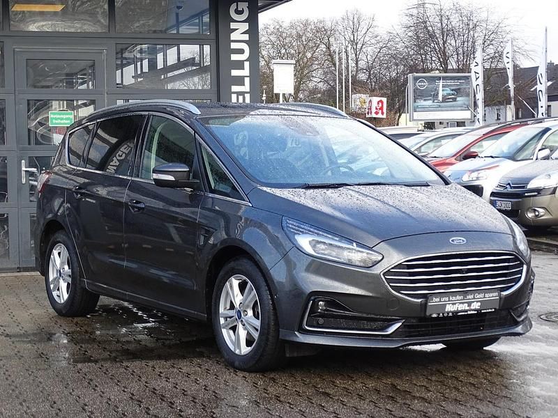 Gebraucht Ford S-MAX Titanium 190 PS (139 kW) 2022 Grau metallic Van / Kleinbus