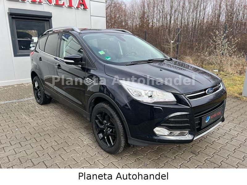 Gebraucht Ford Kuga Titanium 179 PS (131 kW) 2015 Schwarz SUV