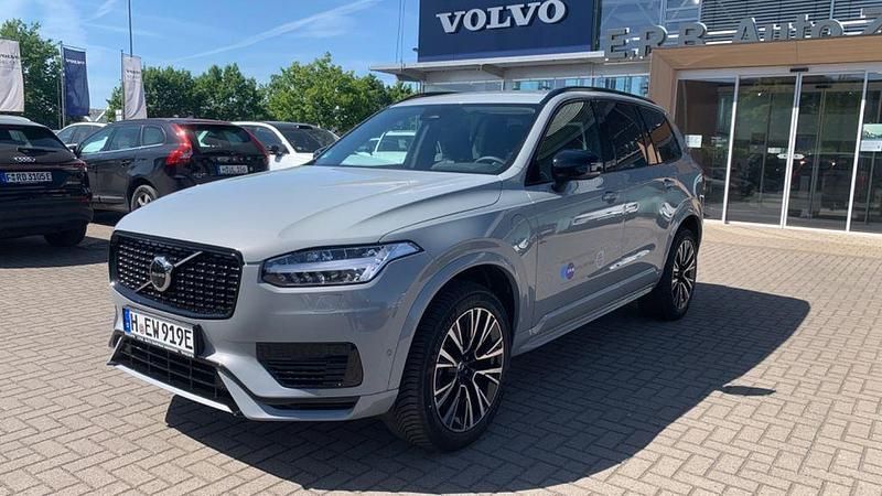 Grau Gebraucht 2025 Volvo XC90 Plus SUV | 59.900 € (Superpreis) - Bild 1/4