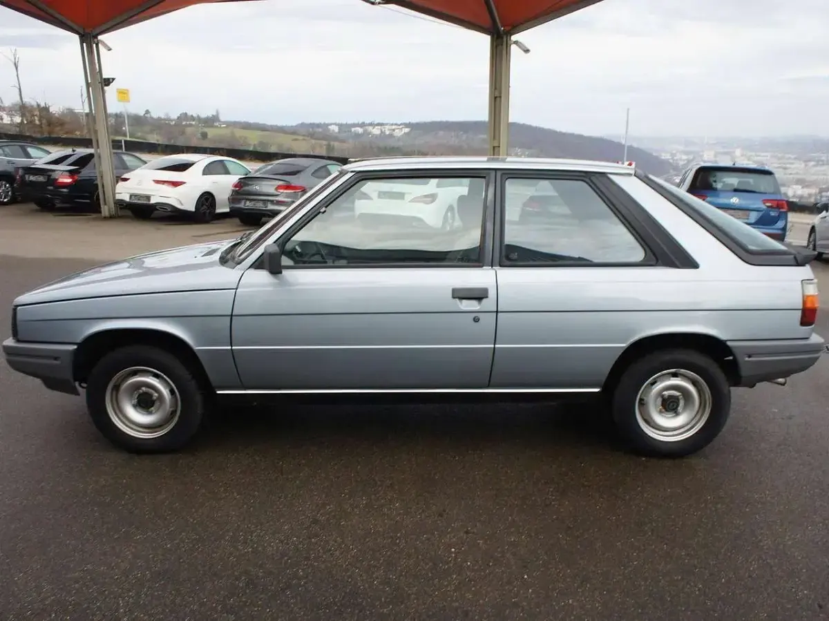 Gebraucht Renault R11 80 PS (58 kW) 1984 Silber Kleinwagen
