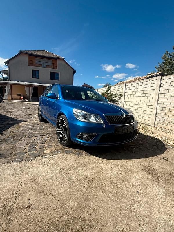 Blau Gebraucht 2009 Skoda Octavia RS Kombi | 6.000 € (Guter Preis) - Bild 1/4