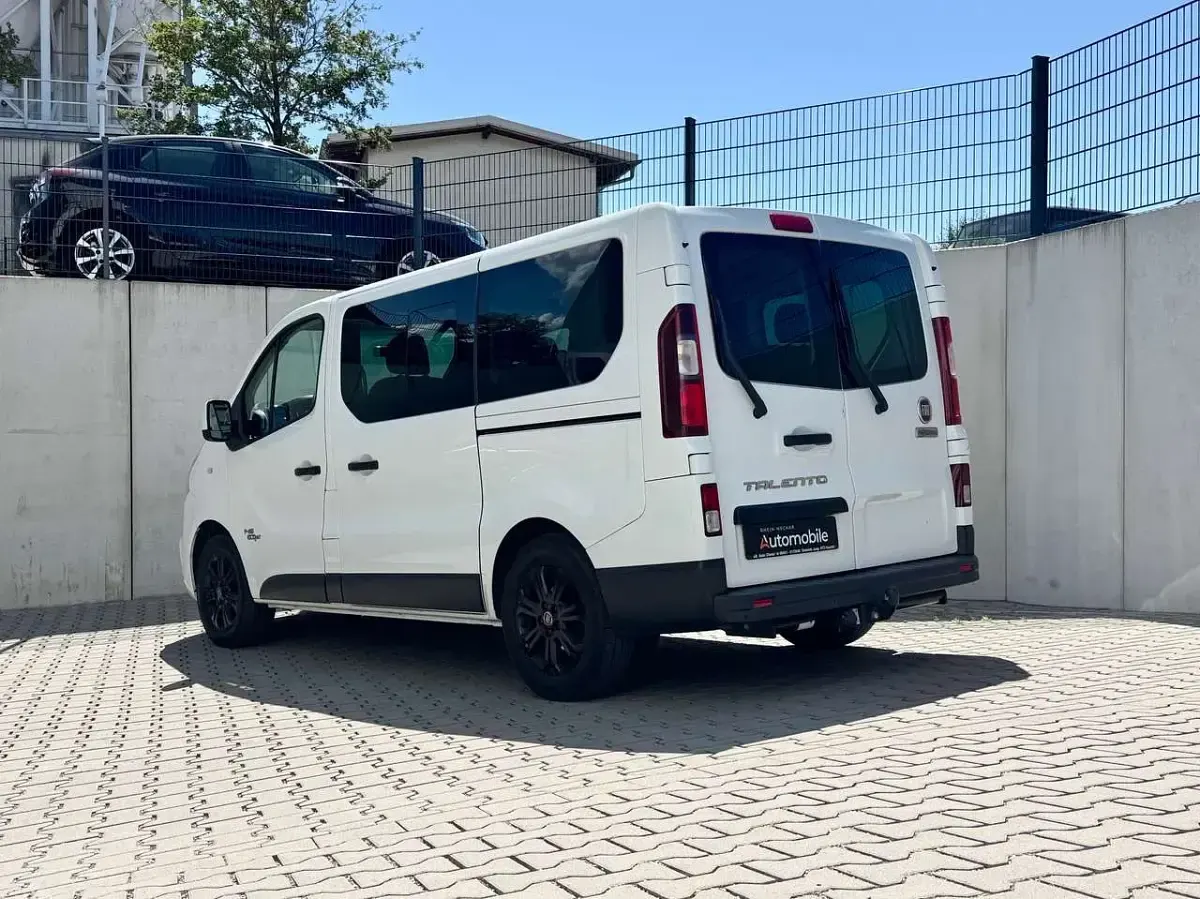Gebraucht Fiat Talento Family 145 PS (106 kW) 2016 Colore esterno (perlweiss) Van / Kleinbus