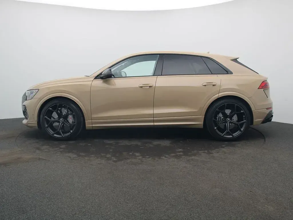 Neu Audi RS Q8 Performance 640 PS (470 kW) 2026 Gold SUV