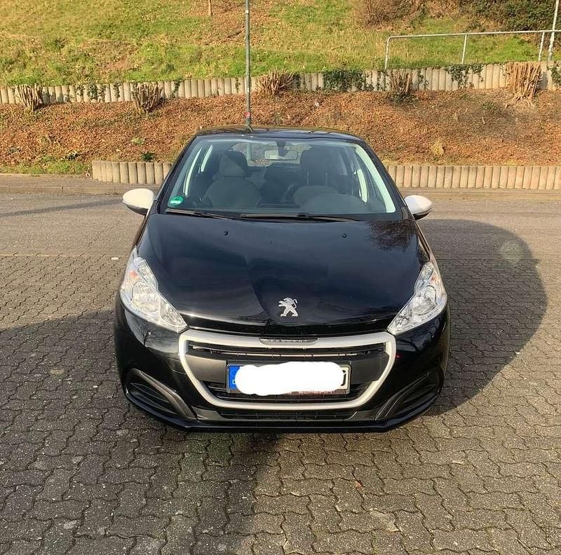 Schwarz Gebraucht 2018 Peugeot 208 Kleinwagen | 8.600 € (Etwas zu teuer) - Bild 1/4