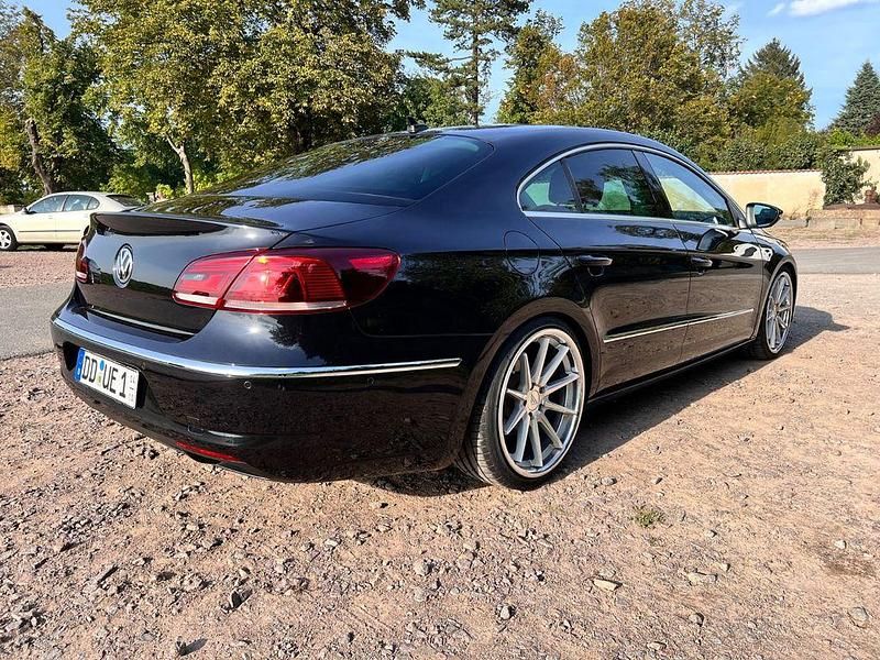 Second-hand VW CC 177 CP (130 kW) 2014 Negru Berlinǎ
