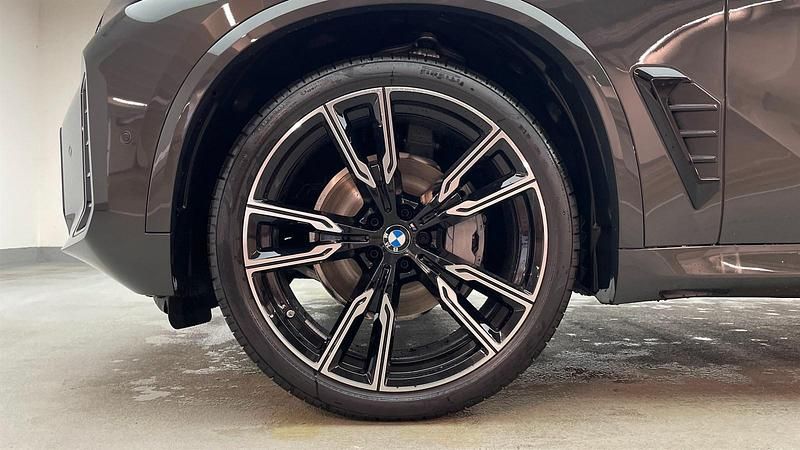 Neu BMW X5 Efficient Dynamics 352 PS (258 kW) 2026 Bmw individual dravitgrau metal SUV