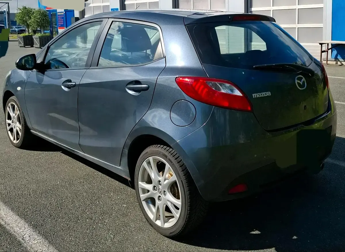 Gebraucht Mazda 2 103 PS (75 kW) 2008 Grau Kleinwagen