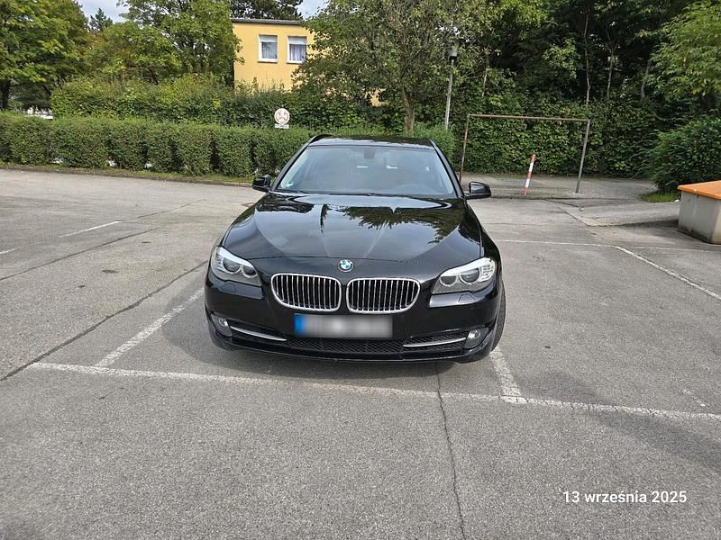 Gebraucht BMW 530 258 PS (189 kW) 2013 Schwarz Kombi