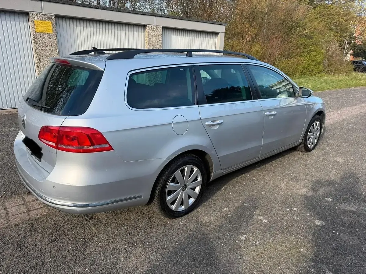 Używany VW Passat Edition 122 KM (89 kW) 2013 Srebrny Sedan/Limuzyna