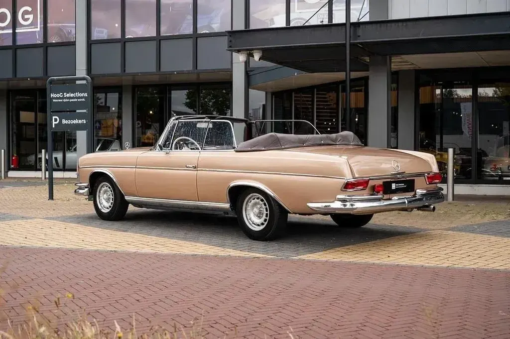 Gebraucht Mercedes W111 152 PS (111 kW) 1963 Beige Cabrio