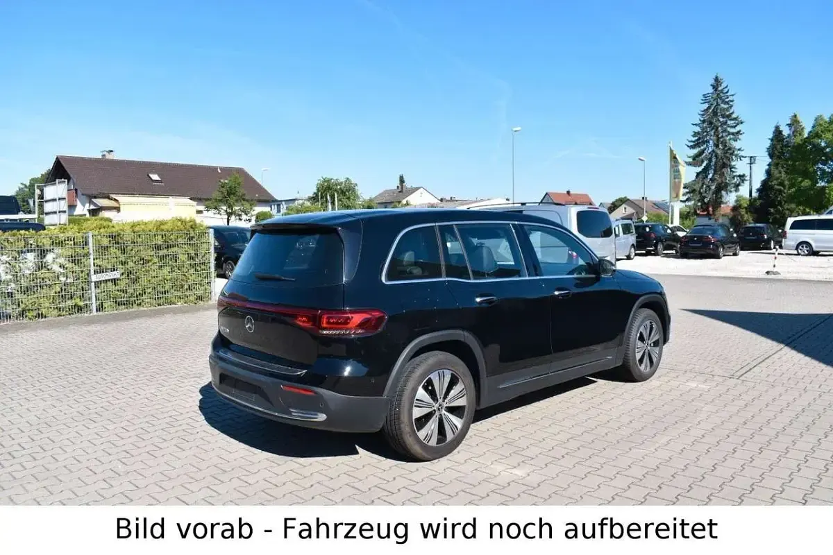 Gebraucht Mercedes EQB250 Advanced Plus 139 kW (190 PS) 2023 Nachtschwarz SUV