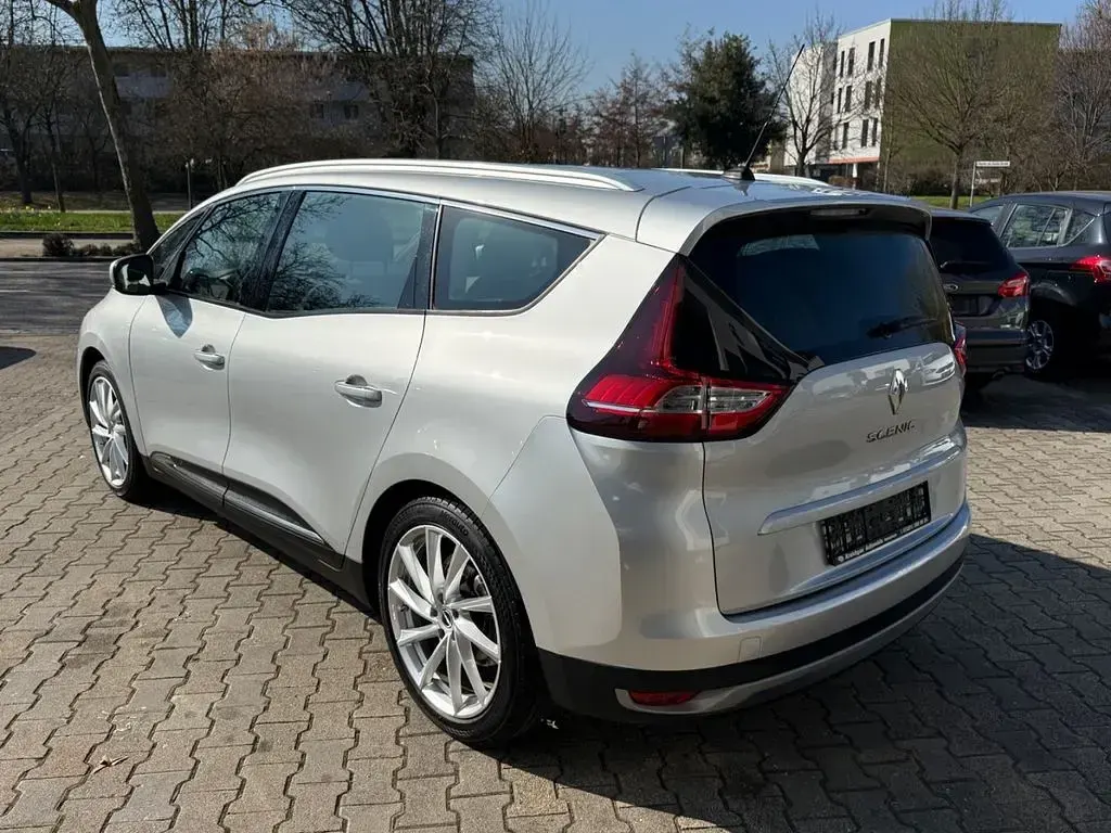 Gebraucht Renault Scénic Business 120 PS (88 kW) 2019 Silber Van / Kleinbus