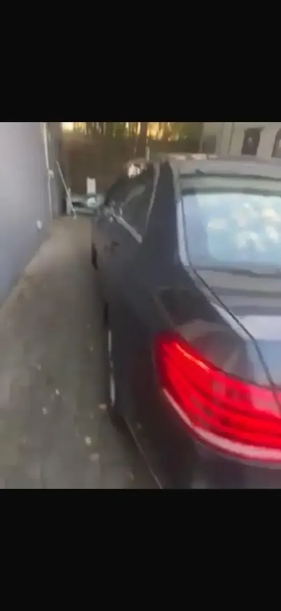 Gebraucht Mercedes E220 163 PS (119 kW) 2015 Grau Limousine