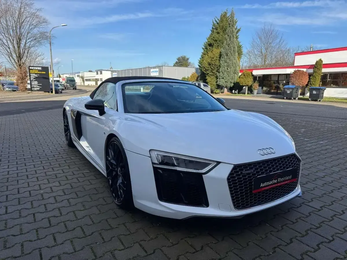 Gebraucht Audi R8 Spyder 540 PS (397 kW) 2017 Weiß Cabrio