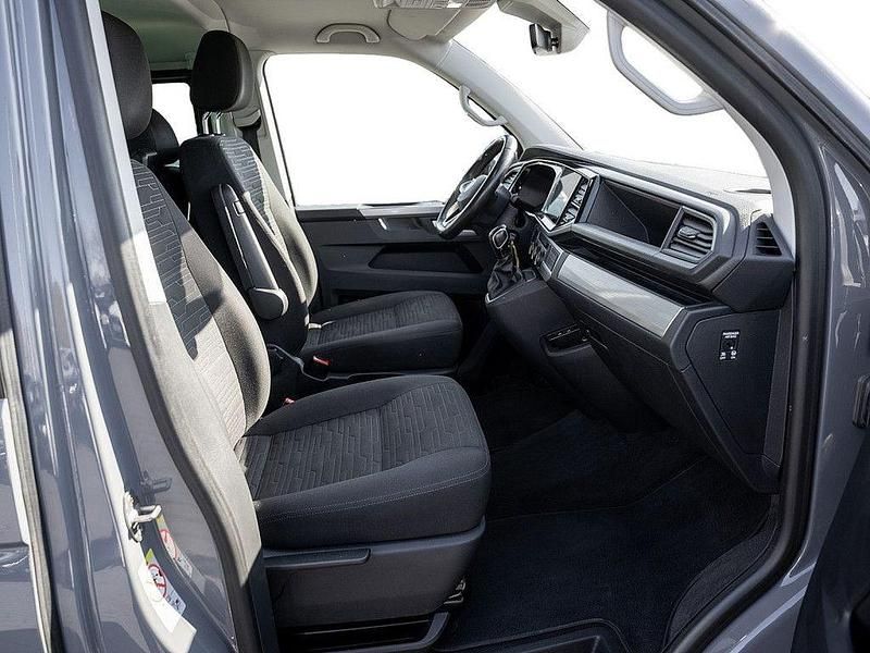 Gebraucht VW Multivan Comfortline 204 PS (150 kW) 2022 Pure grey Van