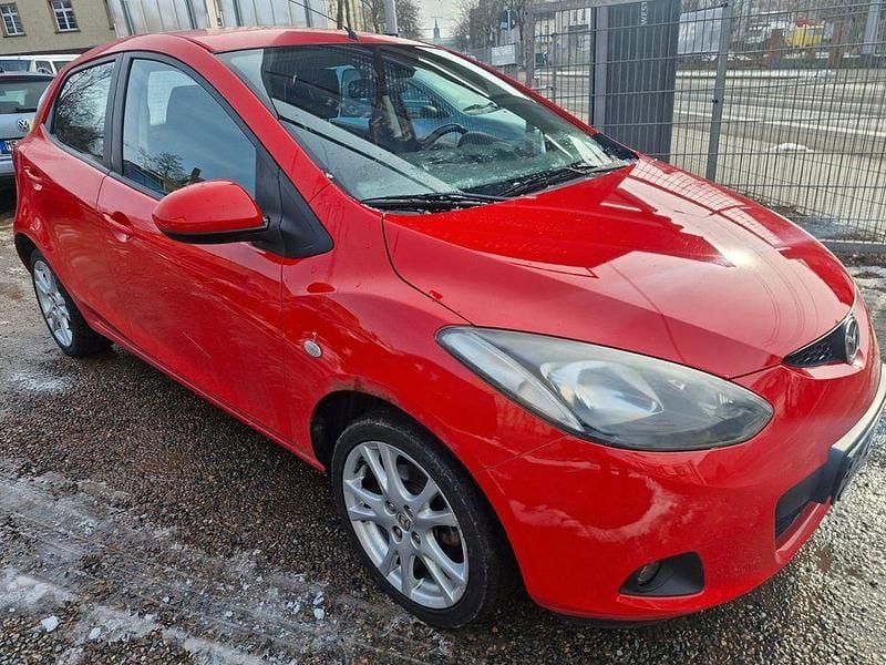 Gebraucht Mazda 2 86 PS (63 kW) 2009 Rot Kleinwagen