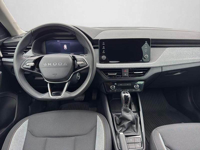 Gebraucht Skoda Kamiq Selection 116 PS (85 kW) 2025 Moonweiß perleffekt SUV