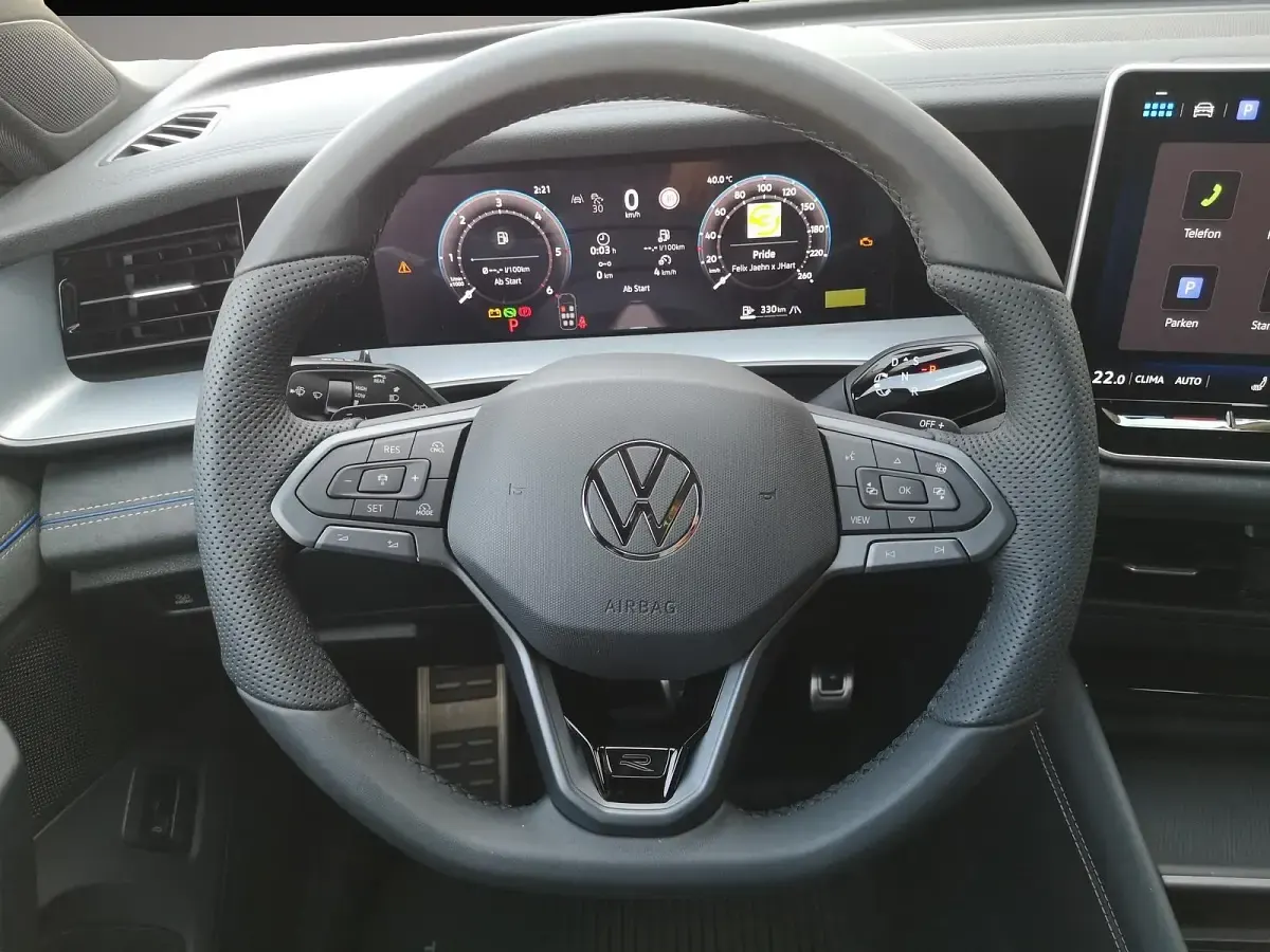 Neu VW Tayron R-line 193 PS (141 kW) 2026 Manufacturer SUV