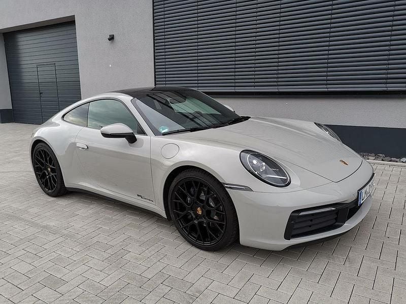 Grau Gebraucht 2021 Porsche 911 Carrera Coupé | 113.900 € (Fairer Preis) - Bild 1/4