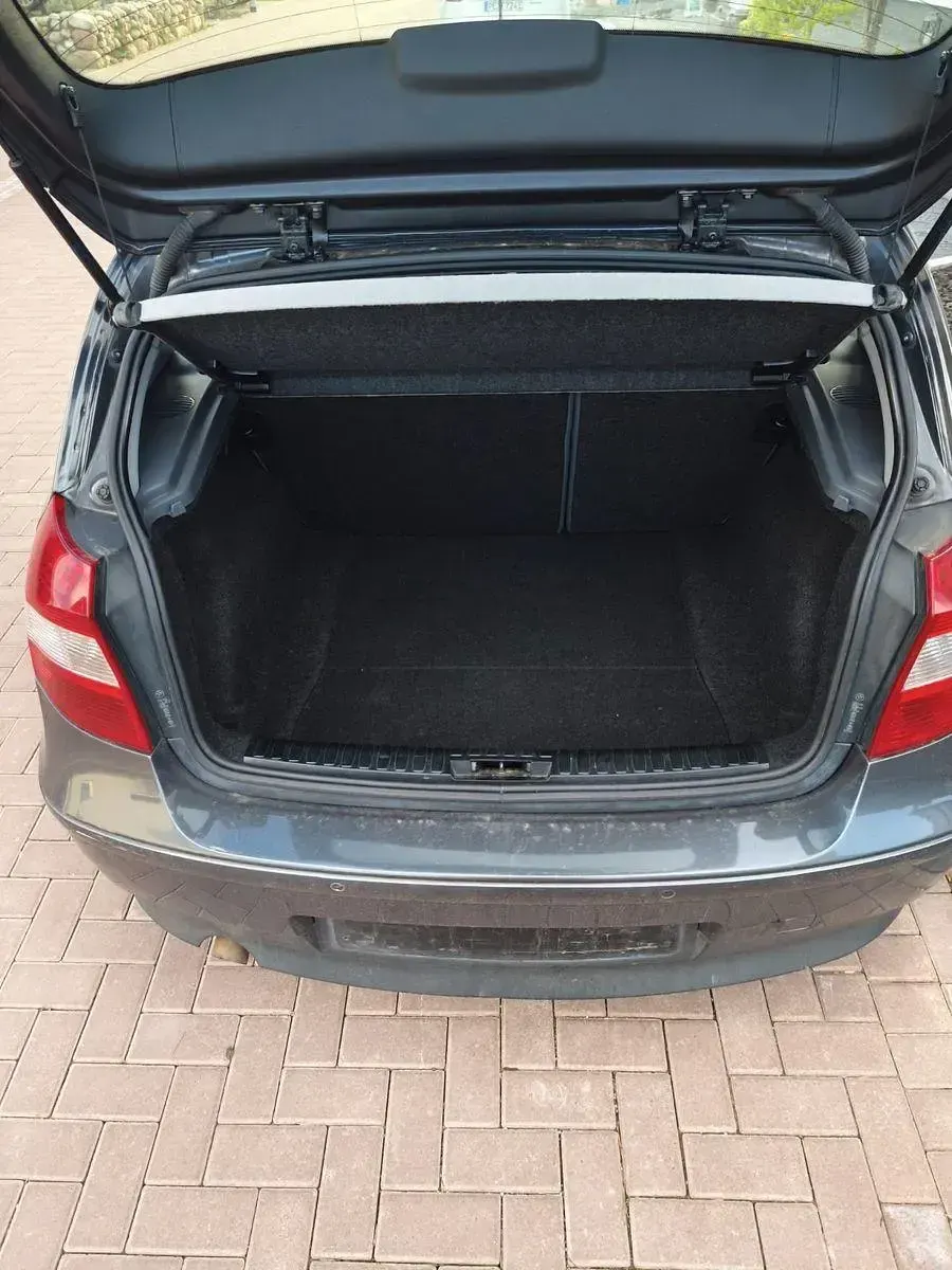 Używany BMW 116 116 KM (85 kW) 2005 Szary Hatchback