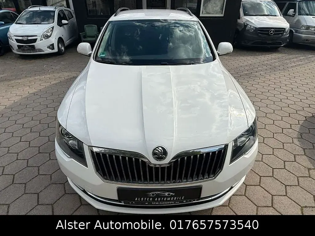 Gebraucht Skoda Superb Exclusive 160 PS (117 kW) 2014 Weiß Kombi