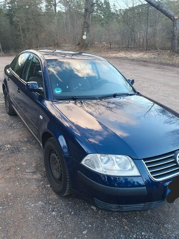 Gebraucht VW Passat Basis 102 PS (75 kW) 2003 Blau Limousine
