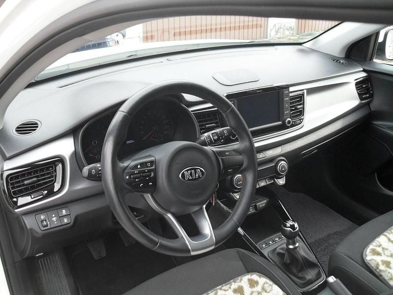 Gebraucht Kia Rio 84 PS (61 kW) 2018 Weiß Kleinwagen