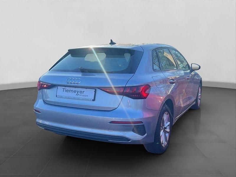 Gebraucht Audi A3 Business 110 PS (80 kW) 2022 Silber Limousine