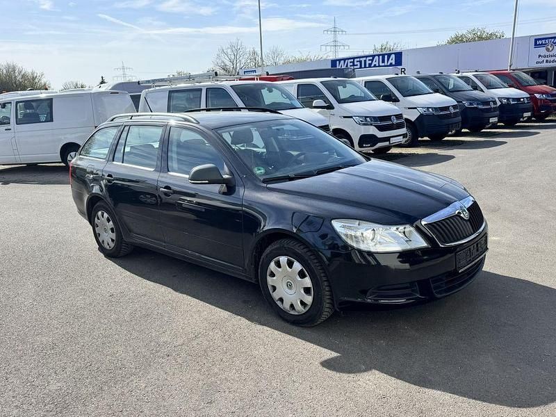 Gebraucht Skoda Octavia 122 PS (89 kW) 2011 Schwarz Kombi