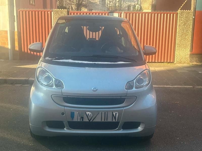 Silber Gebraucht 2011 Smart ForTwo Coupé Coupé | 1.850 € (Superpreis) - Bild 1/4