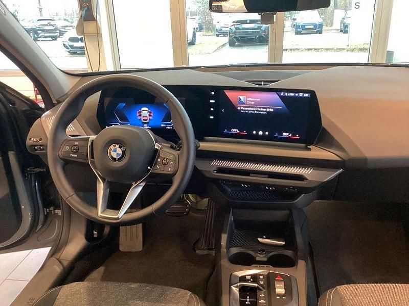 Gebraucht BMW 120 Efficient Dynamics 156 PS (114 kW) 2024 Grau Kleinwagen