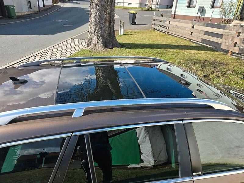 Gebraucht VW Golf VI Style 140 PS (102 kW) 2011 Braun Kleinwagen